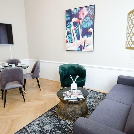 Studio Apartments Urania - Mai'S Apartments Βιέννη Εξωτερικό φωτογραφία